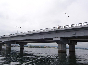 �{�H����